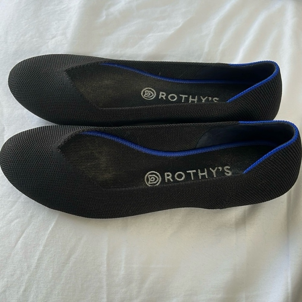 Women’s Rothy’s Round Toe Shoes